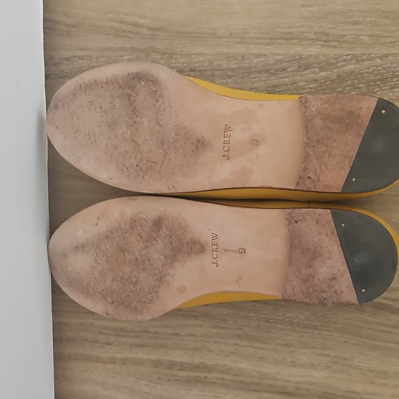 J Crew Leather Penny Loafers in Smoky Mustard, Size 9 - Picture 4 of 4